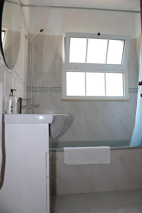 Moradia - Osei Villa Santa Cruz  Holiday home Santa Cruz (Madeira)